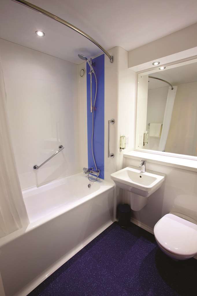 Travelodge Widnes Quarto foto